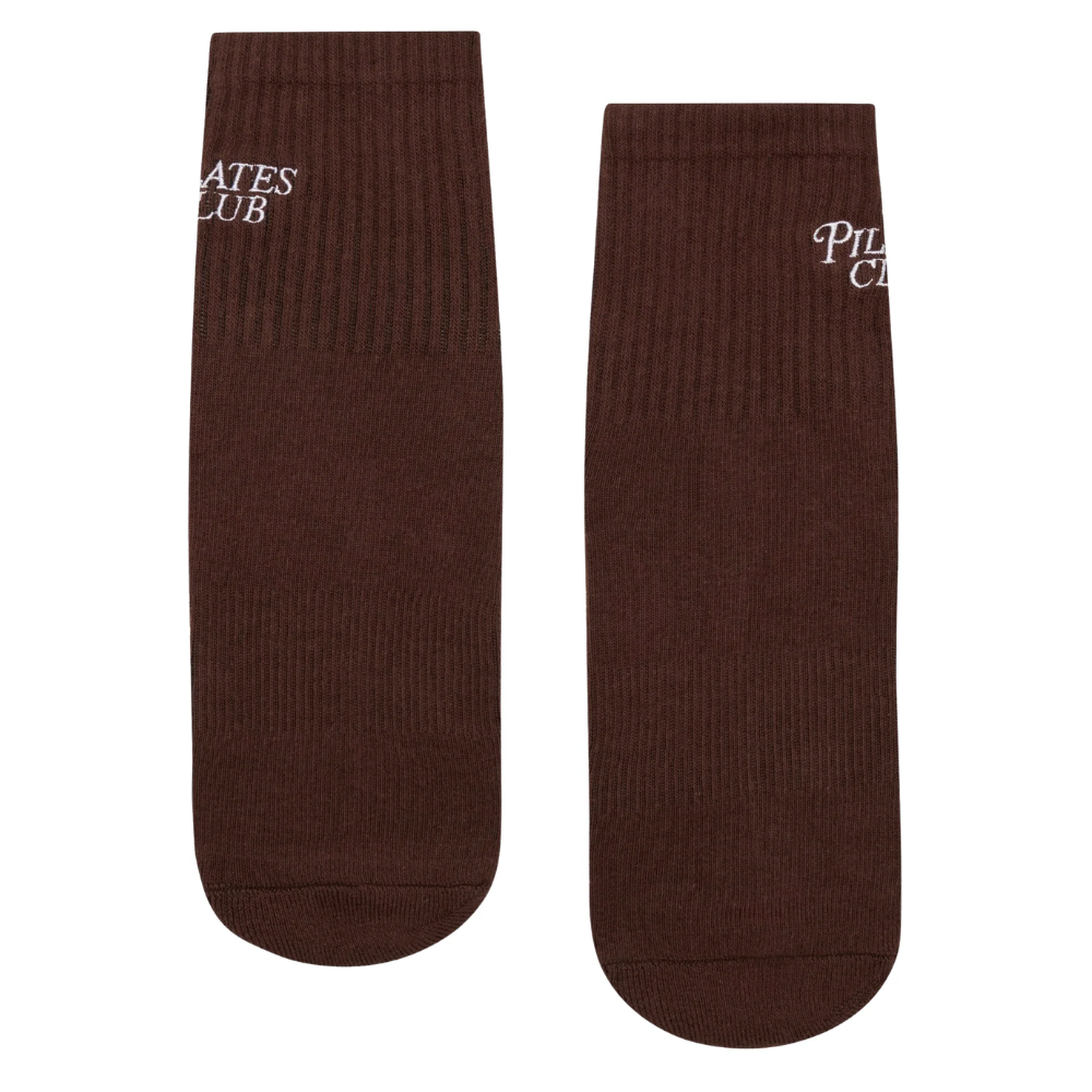 MoveActive – Crew Non Slip Grip Socks – Pilates Club Brown