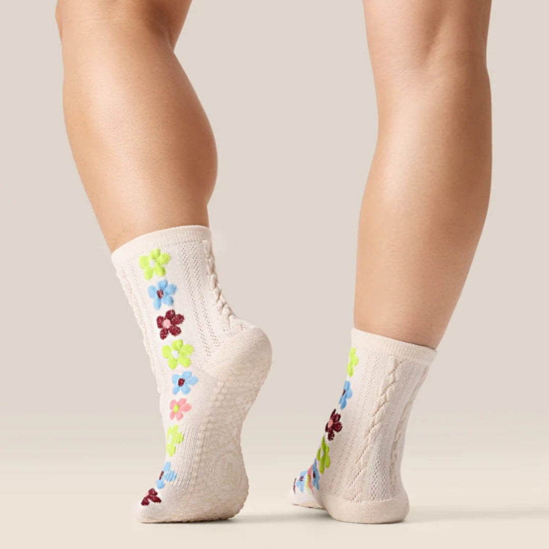 MoveActive Crew Non-Slip Grip Socks - Fiesta Blanca