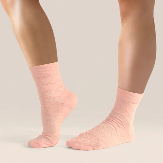 MoveActive Crew Non-Slip Grip Socks - Parfait Pink Hearts