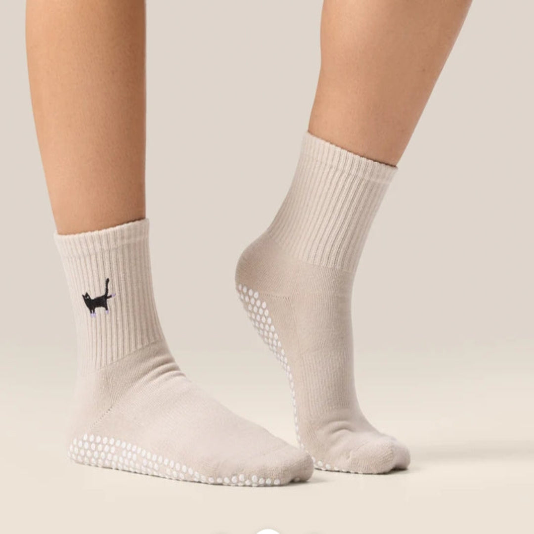 MoveActive Crew Non-Slip Grip Socks - Pilates Kitty