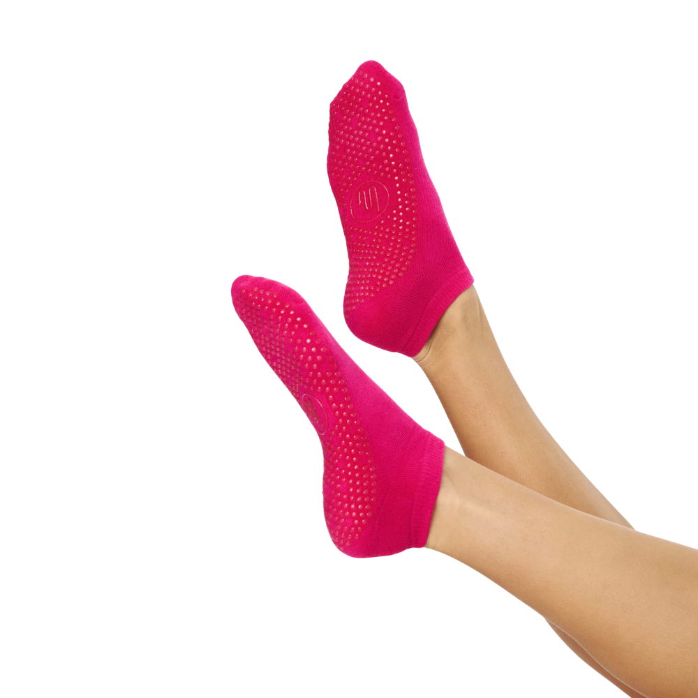 MoveActive Classic Low Rise Grip Socks – Neon Pink